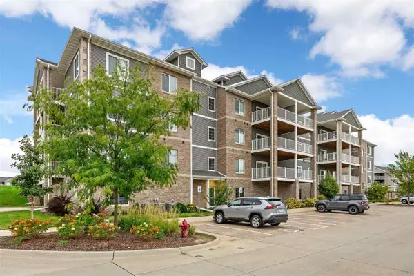2871 Spring Rose Circle, Coralville, IA 52241