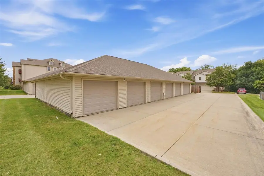 1080 Rachael St, North Liberty, IA 52317 - #3