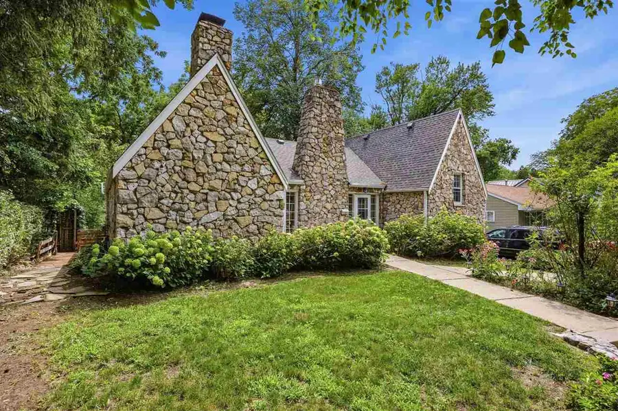 1217 Friendly Ave., Iowa City, IA 52240 - #2
