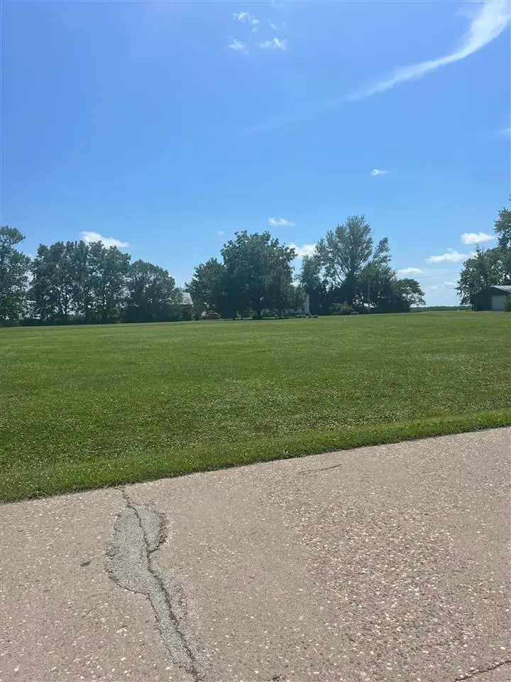 000 Burlington St, Columbus City, IA 52737 - #3