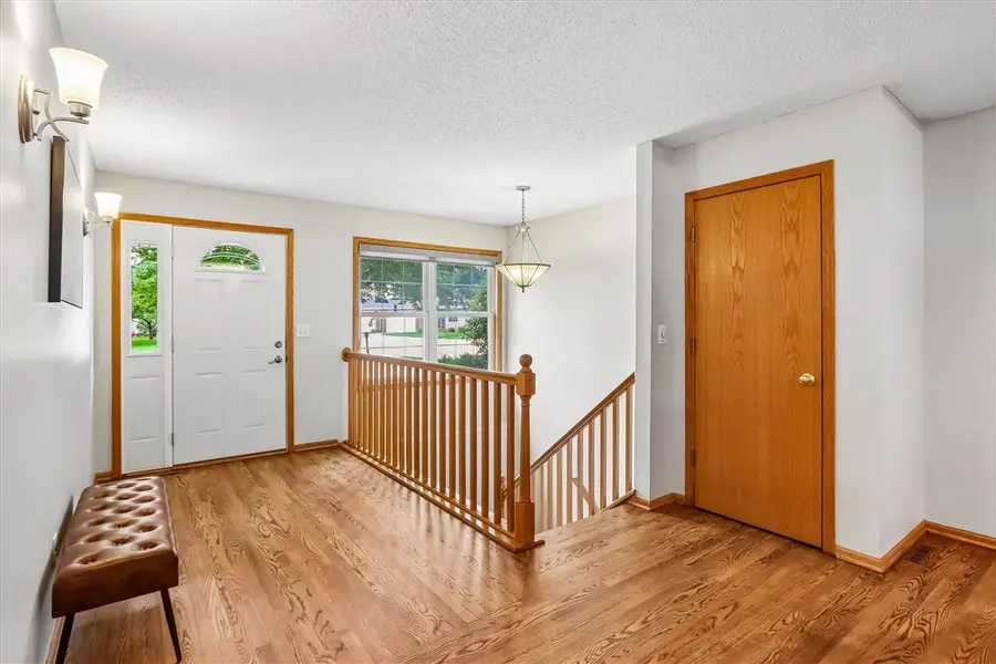 2283 E Grantview Dr, Coralville, IA 52241 - #2