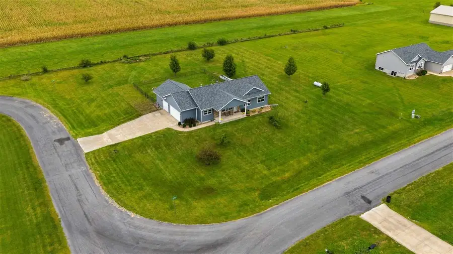 3386 Johnson Dr, Amana, IA 52203 - #2