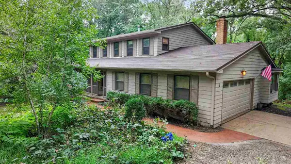 6 NE West View Acres, Iowa City, IA 52240