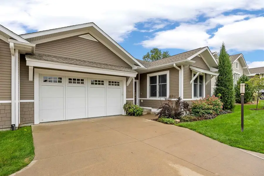143 Leamer Ct, Iowa City, IA 52246 - #2