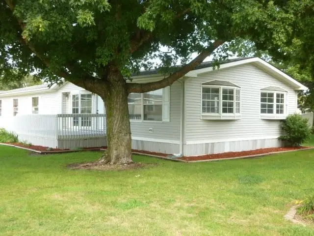 36 East St, Tiffin, IA 52340 - #1