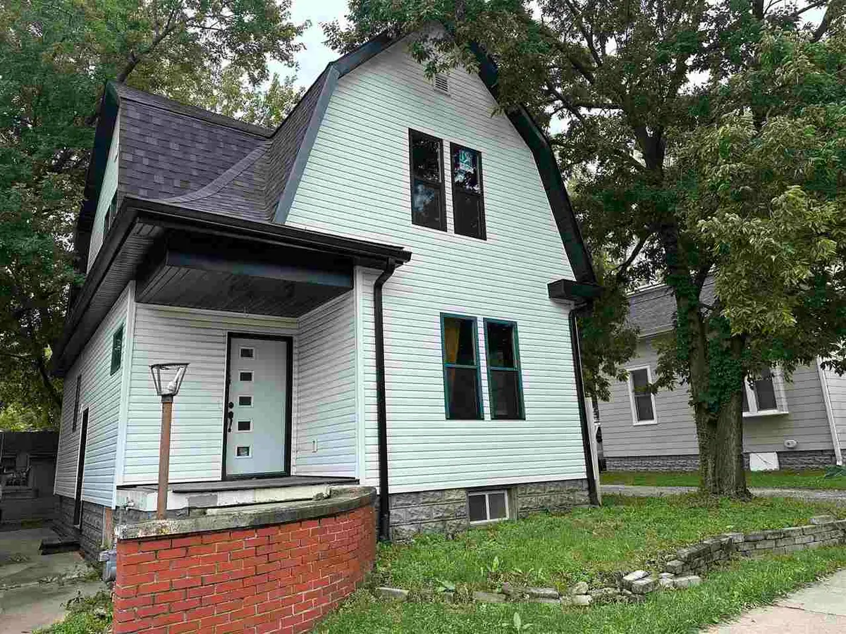 320 N Governor St, Iowa City, IA 52245 - #1