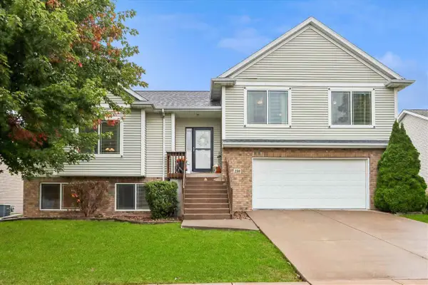 230 Lockview Avenue, North Liberty, IA 52317