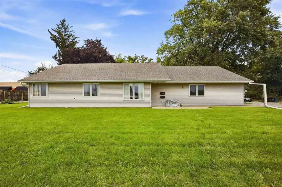 1825 Deforest Ave, Iowa City, IA 52240 - #2