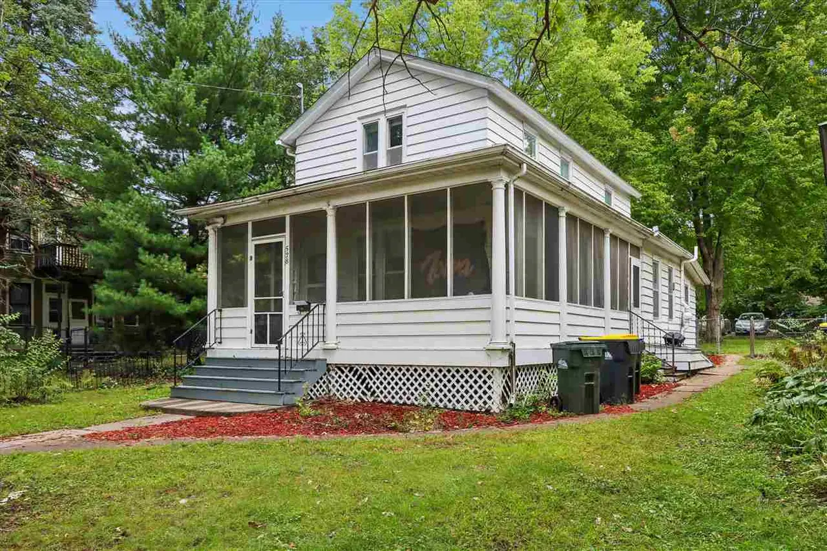 528 S Governor, Iowa City, IA 52240 - #1