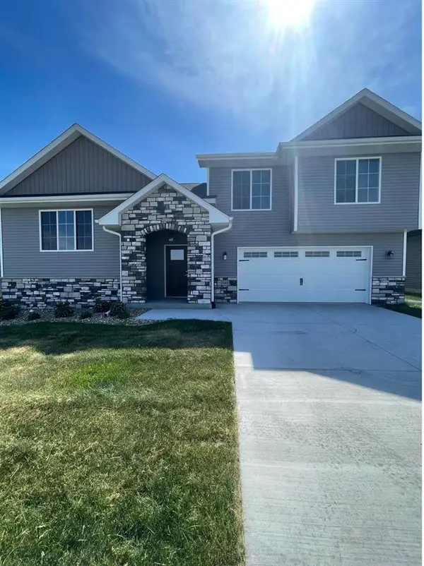 648 Aiden St, Iowa City, IA 52245