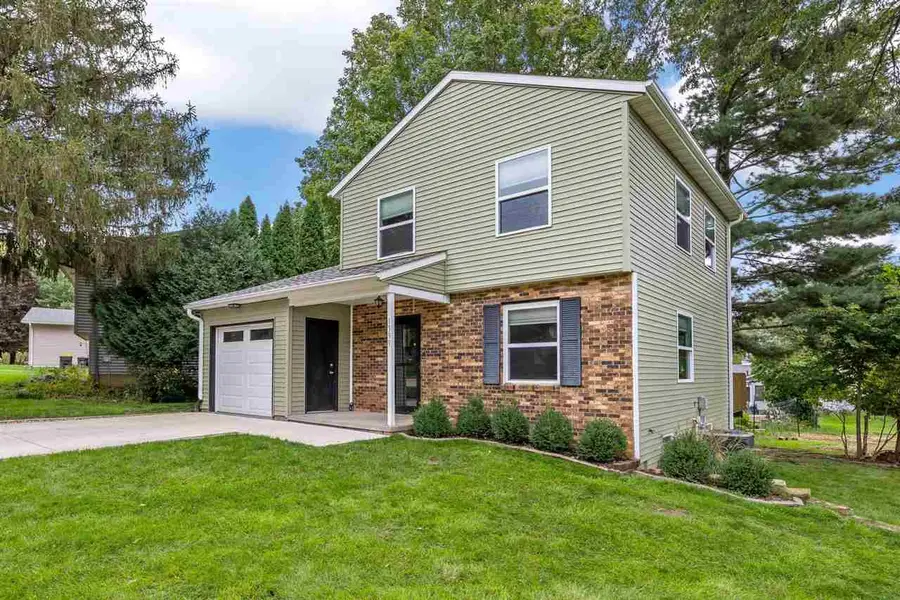 1339 E Bloomington, Iowa City, IA 52245 - #3
