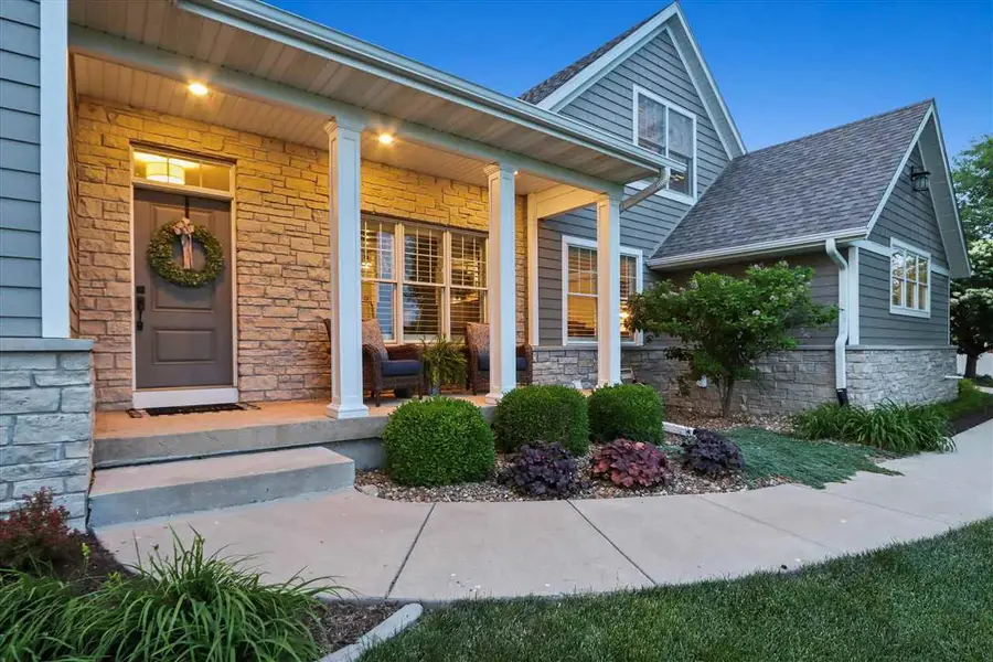 3738 Lacina Dr SW, Iowa City, IA 52240 - #2