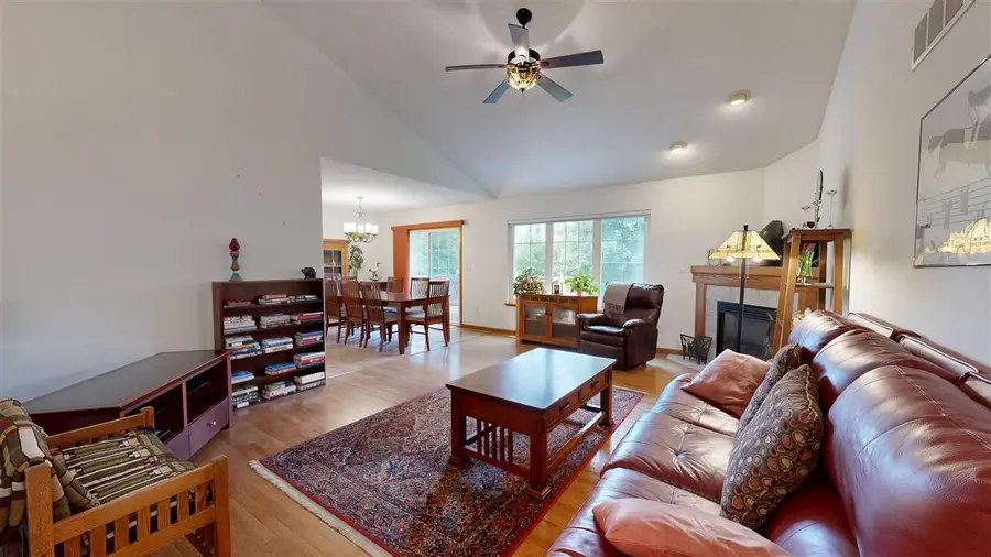 649 Tipperary Rd., Iowa City, IA 52246 - #3
