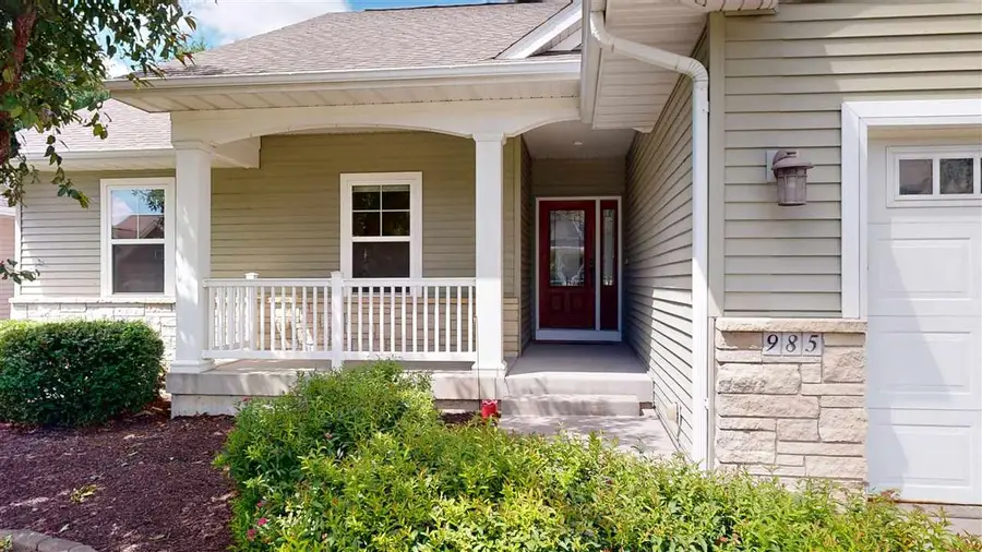 985 Ryan Ct, Iowa City, IA 52246 - #2