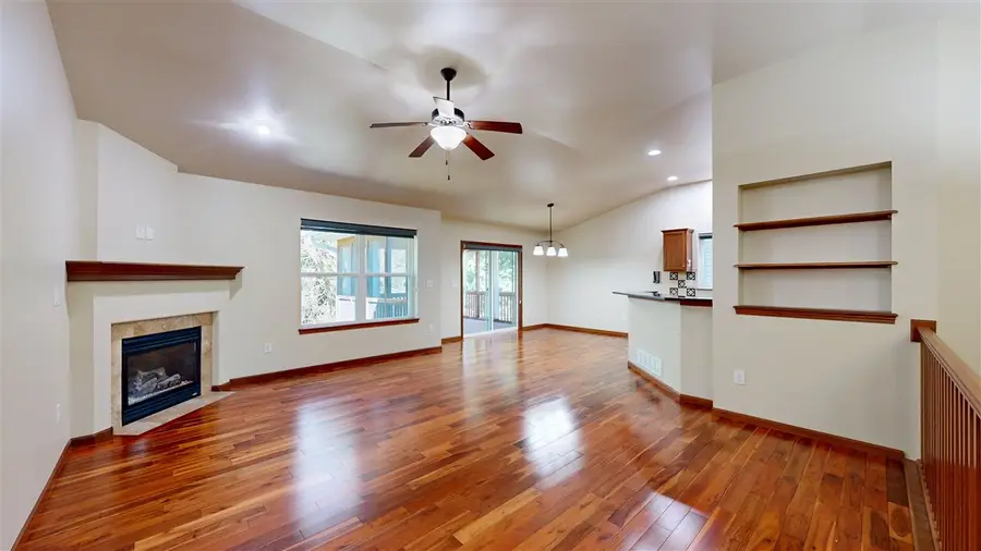 985 Ryan Ct, Iowa City, IA 52246 - #3