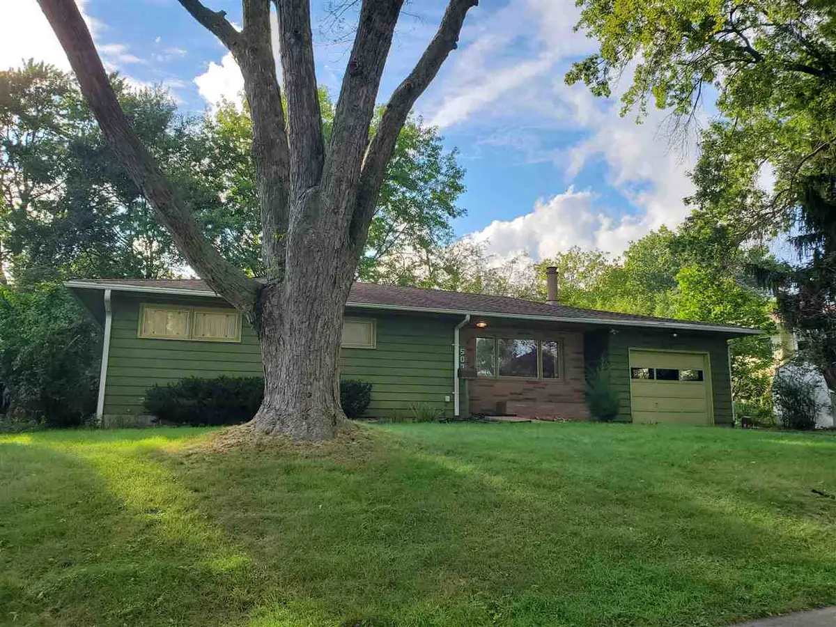 507 Meadow St, Iowa City, IA 52245 - #1