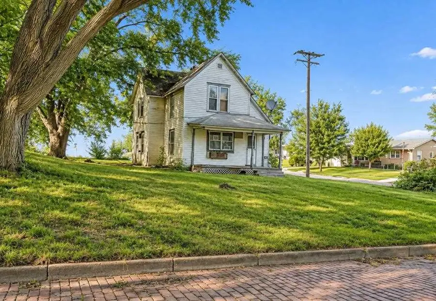 301 Jackson Street, Bedford, IA 50833 - #2