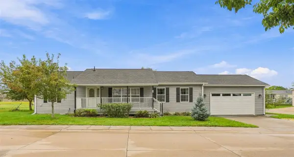 288 Paddock Circle, Iowa City, IA 52240