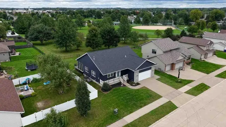 1094 Cory Ct., North Liberty, IA 52317 - #3