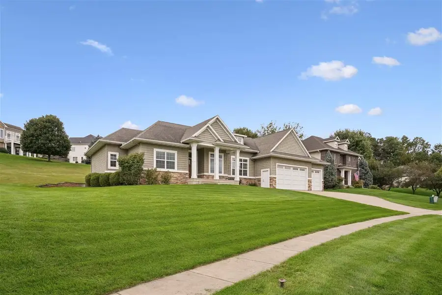 6621 Ashwood Ct NE, Cedar Rapids, IA 52411 - #2