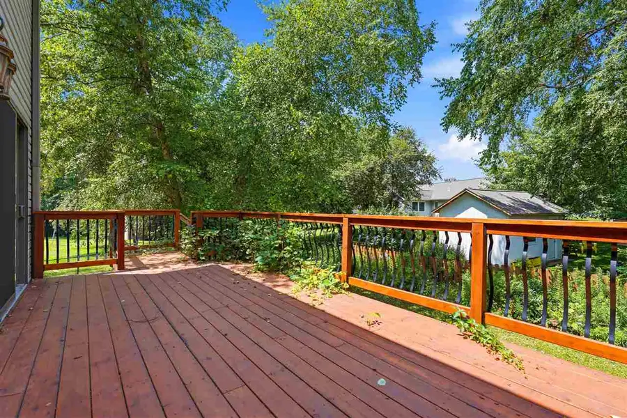 665 Andrews Ct, North Liberty, IA 52317 - #2