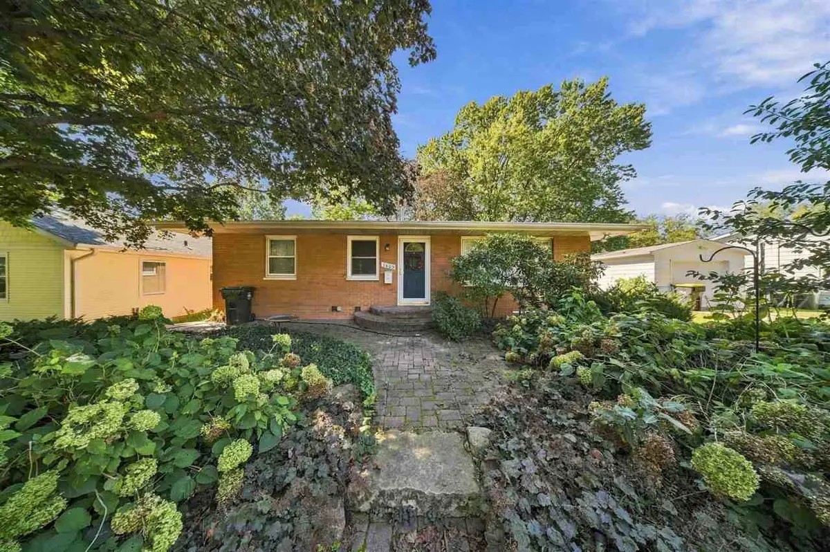 1605 Ridge St., Iowa City, IA 52240 - #1
