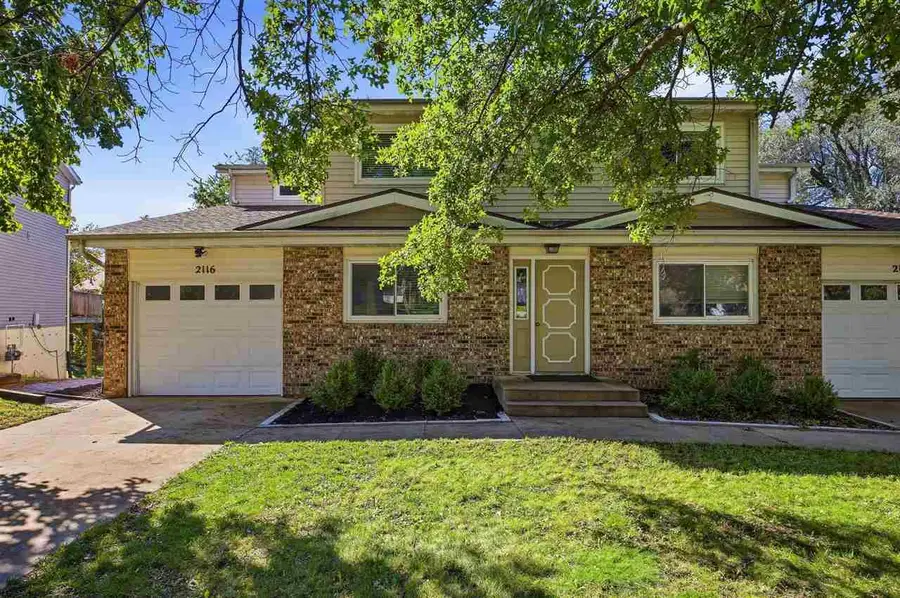 2116 10th St Place, Coralville, IA 52241 - #2