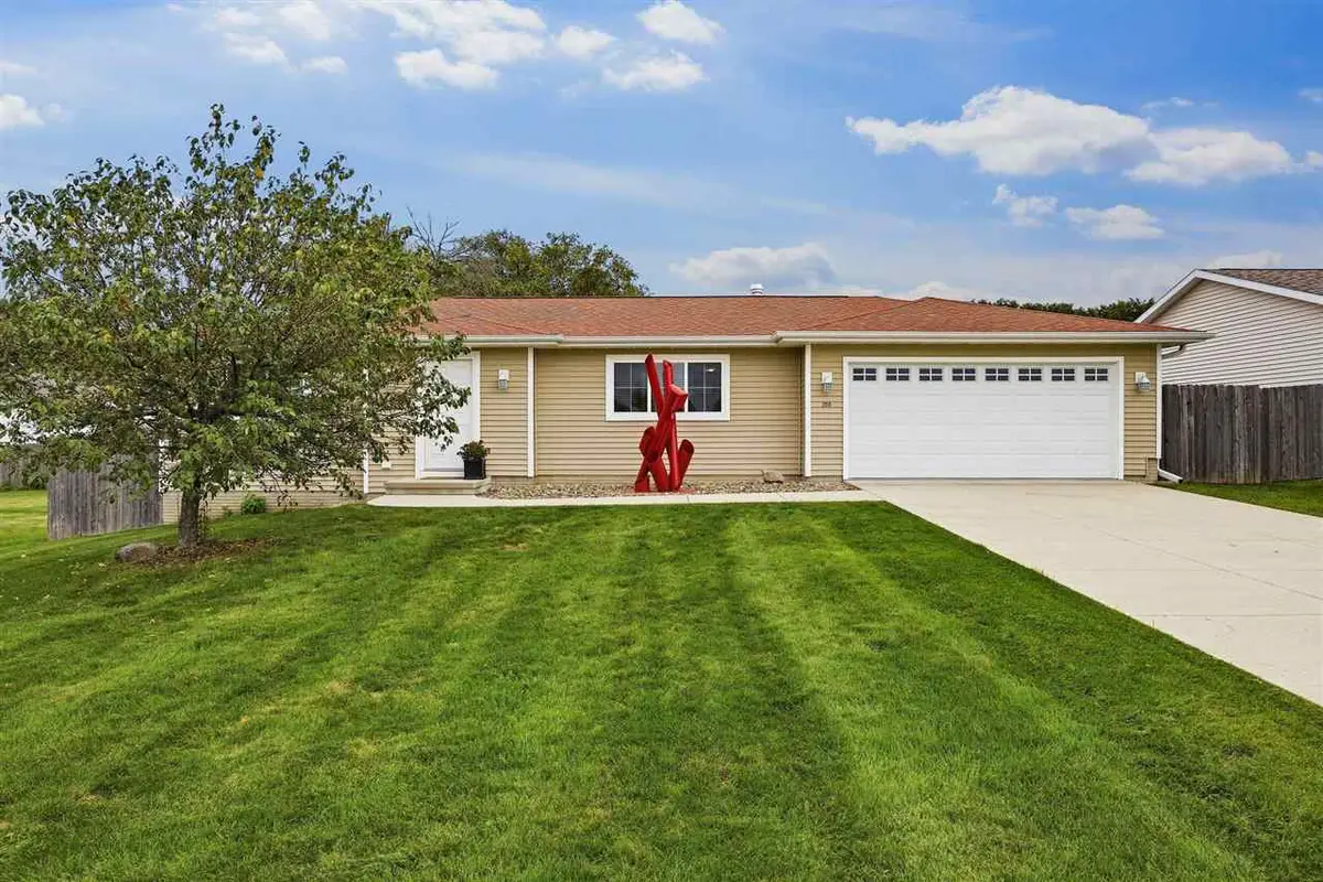 255 S 21st Street Ct., Marion, IA 52302 - #1