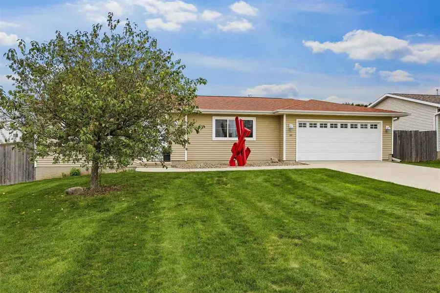 255 S 21st Street Ct., Marion, IA 52302 - #2