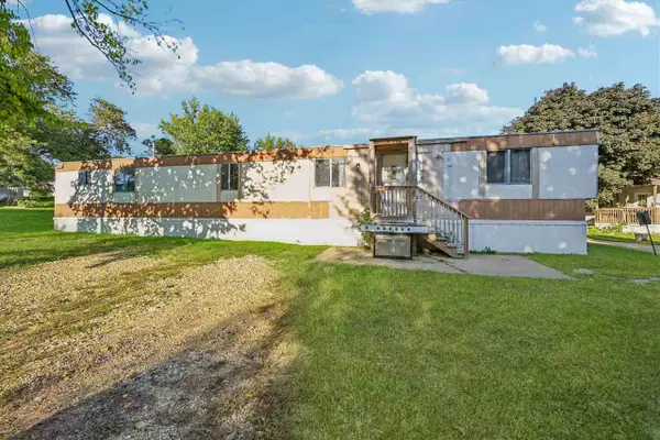 9710 york st, Anamosa, IA 52205