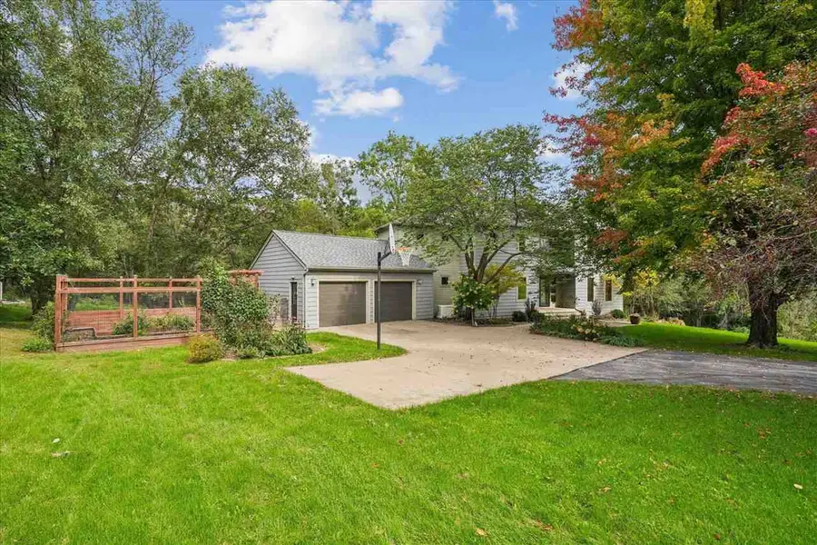 17 Briar Ridge Dr. NE, Iowa City, IA 52240 - #2
