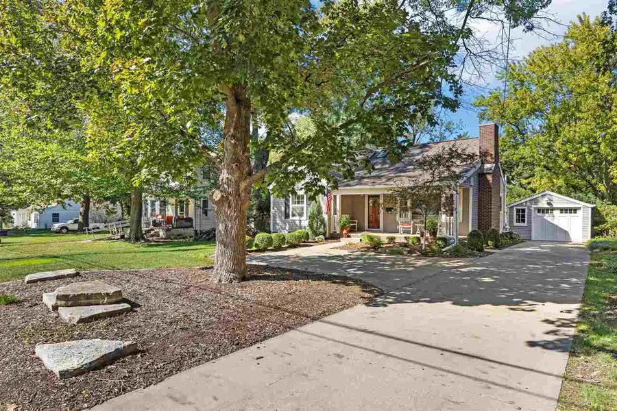 210 W Park Rd, Iowa City, IA 52246 - #2