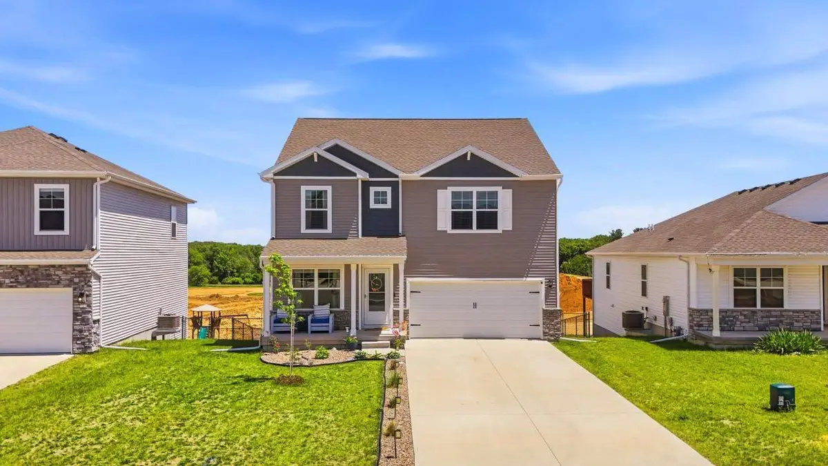 3179 Scanlon Farms Rd, Coralville, IA 52241 - #1