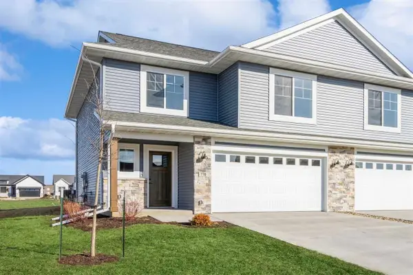 1097 Mary Ln, North Liberty, IA 52317