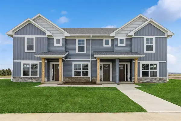 503 Crimson St, North Liberty, IA 52317