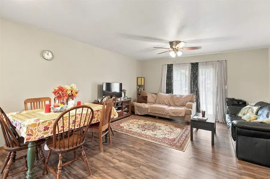 1841 & 1843 Hollywood Ct, Iowa City, IA 52240 - #3