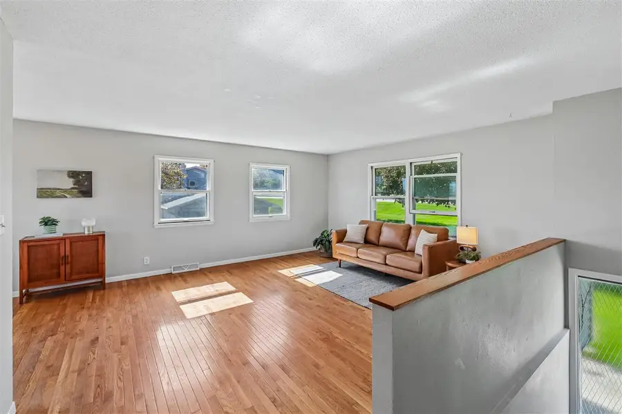 1733 Lake Front Dr NE, Solon, IA 52333 - #3