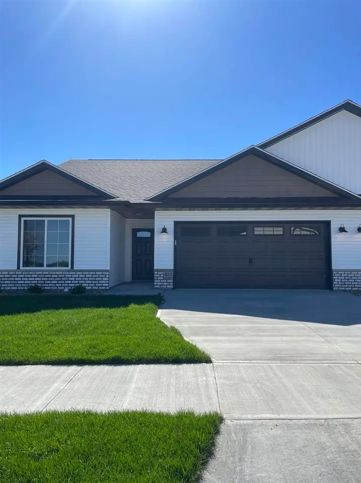 849 Armands Ln, Tiffin, IA 52340 - #2
