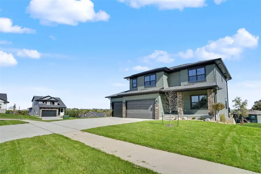 1517 Legend Dr, Tiffin, IA 52340 - #2