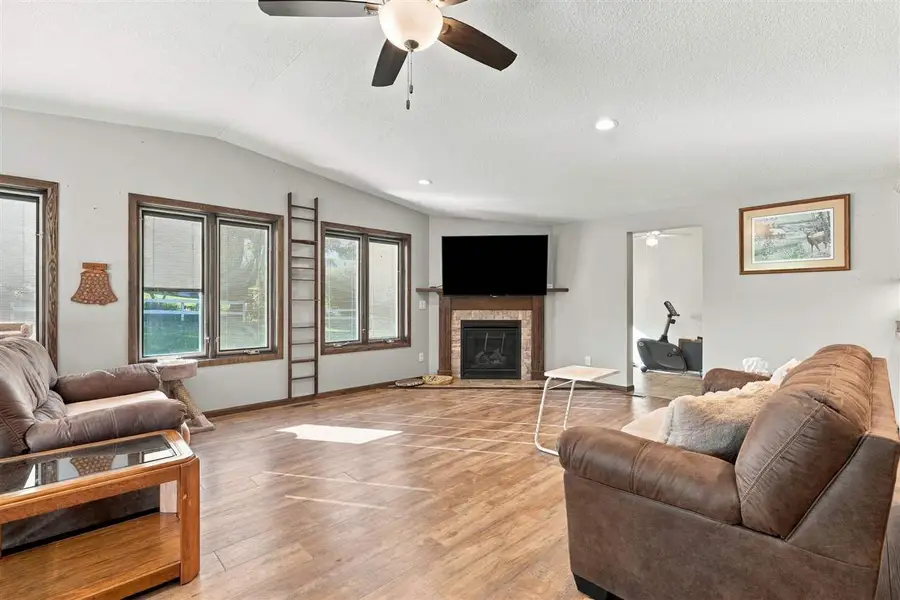 531 Harrison, Victor, IA 52347 - #2
