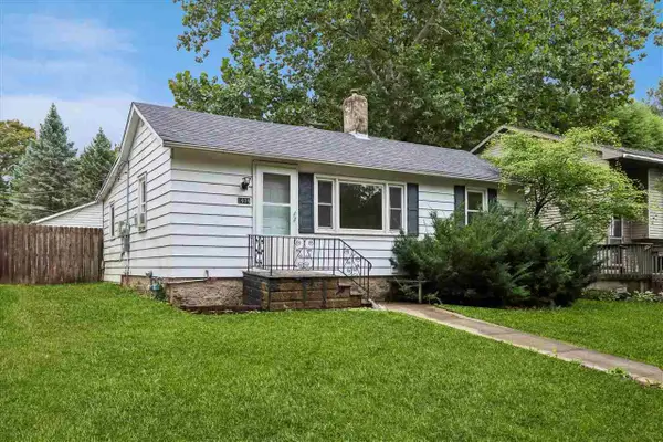 1608 Broadway St, Iowa City, IA 52240