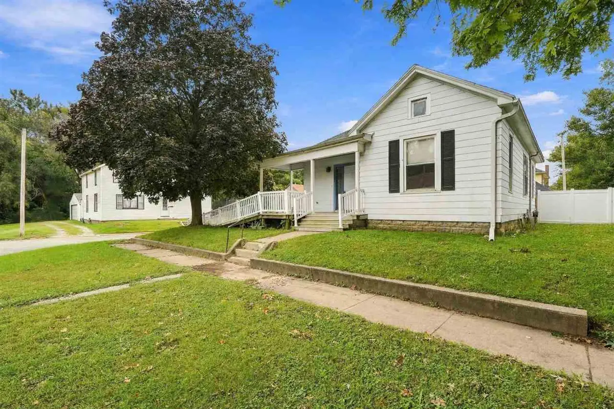 1602 Avenue I, Fort Madison, IA 52627 - #1