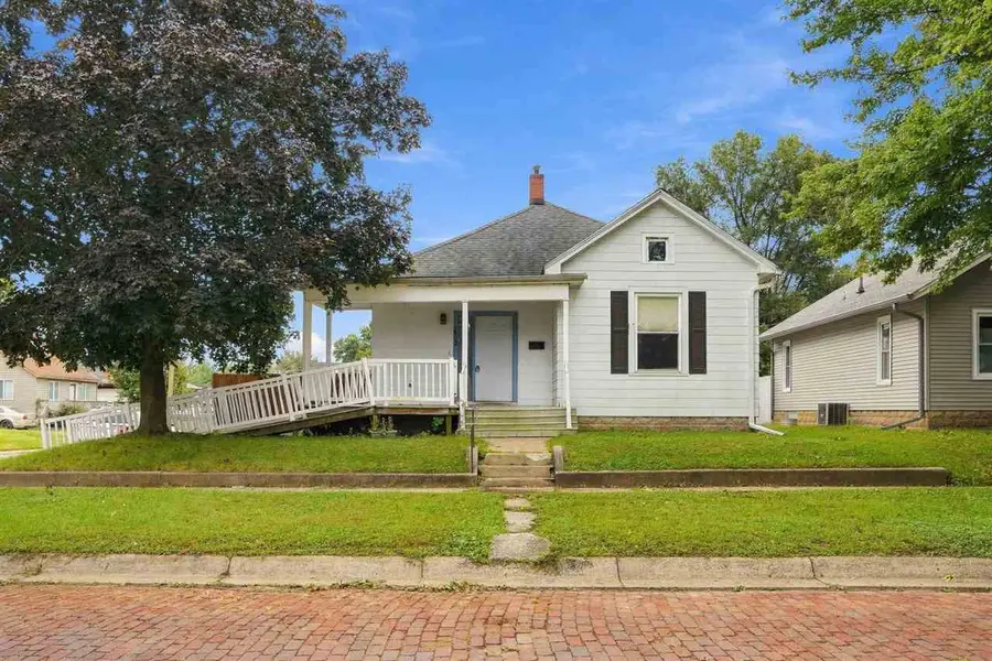 1602 Avenue I, Fort Madison, IA 52627 - #2