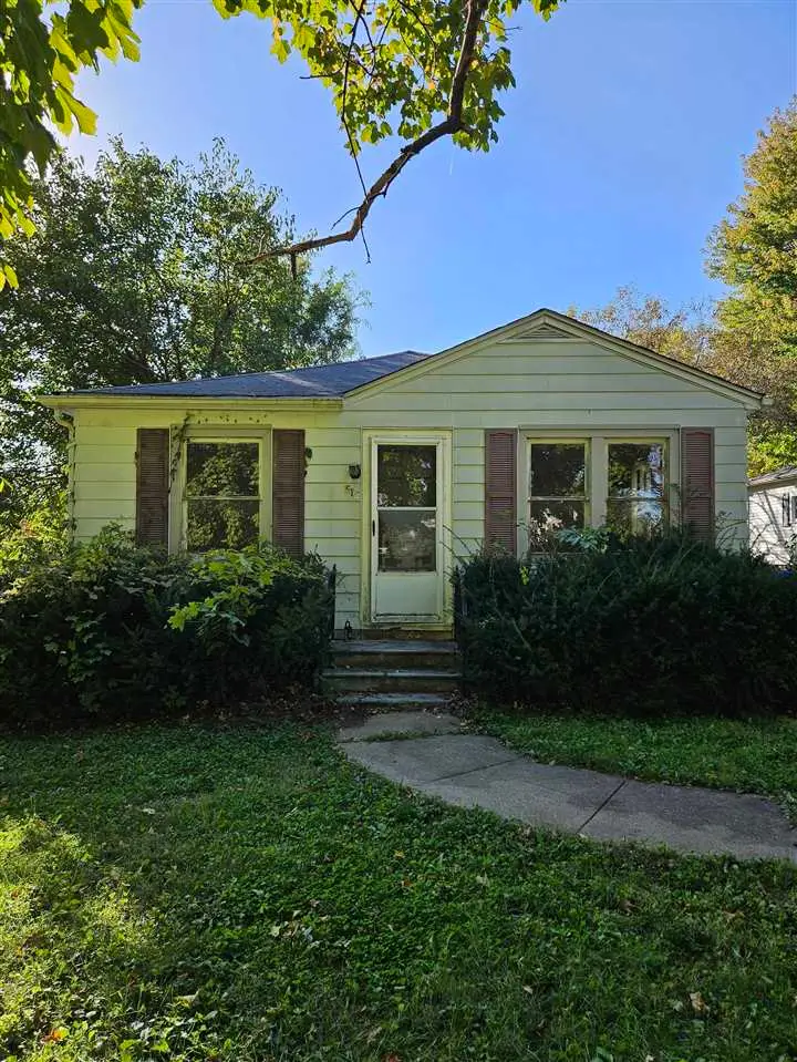 616 10th Ave, Coralville, IA 52241 - #2