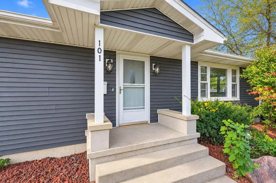 101 S 12th Ave., Washington, IA 52353 - #2
