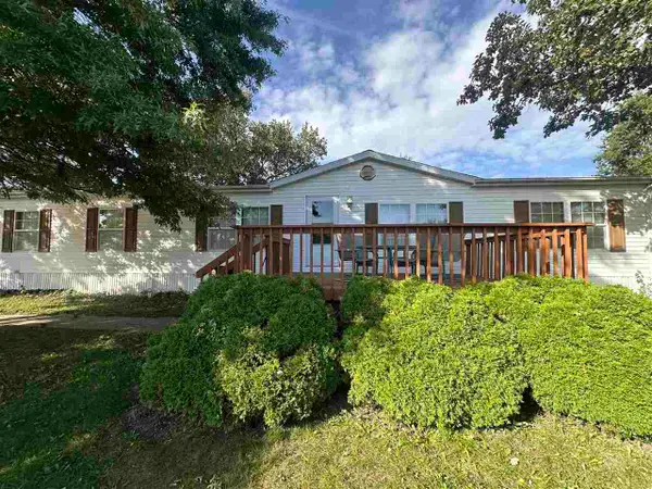 1204 Mary Drive, Marion, IA 52302