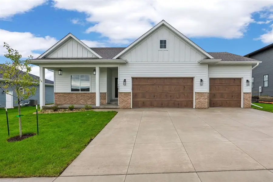 65 S Strub St, North Liberty, IA 52317 - #2