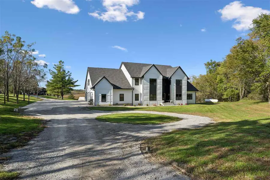 4764 Rapid Creek Road NE, Iowa City, IA 52245 - #3