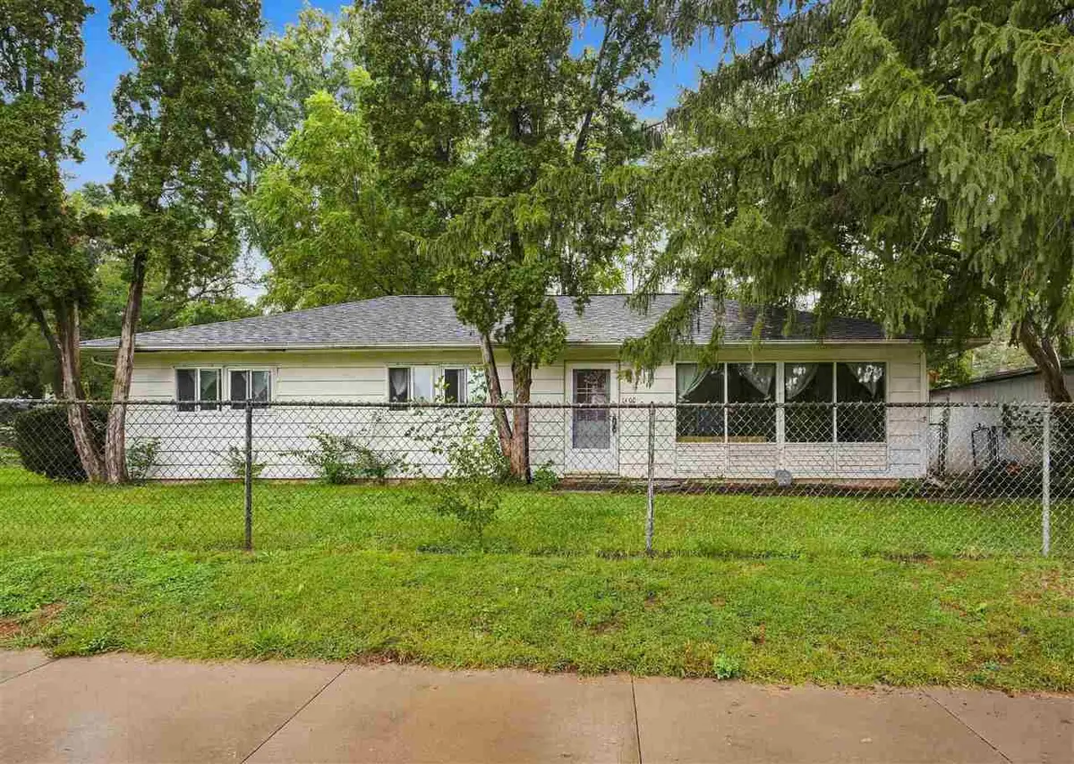 1400 Deforest Ave, Iowa City, IA 52240 - #1
