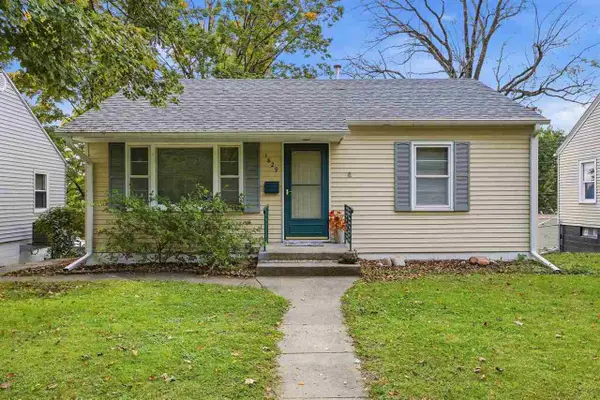 1829 NE K Ave, Cedar Rapids, IA 52402